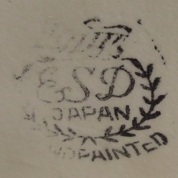 Figurine Boy and Girl Friends on Swing ESD Japan Porcelain Bisque - Picture 4 of 4